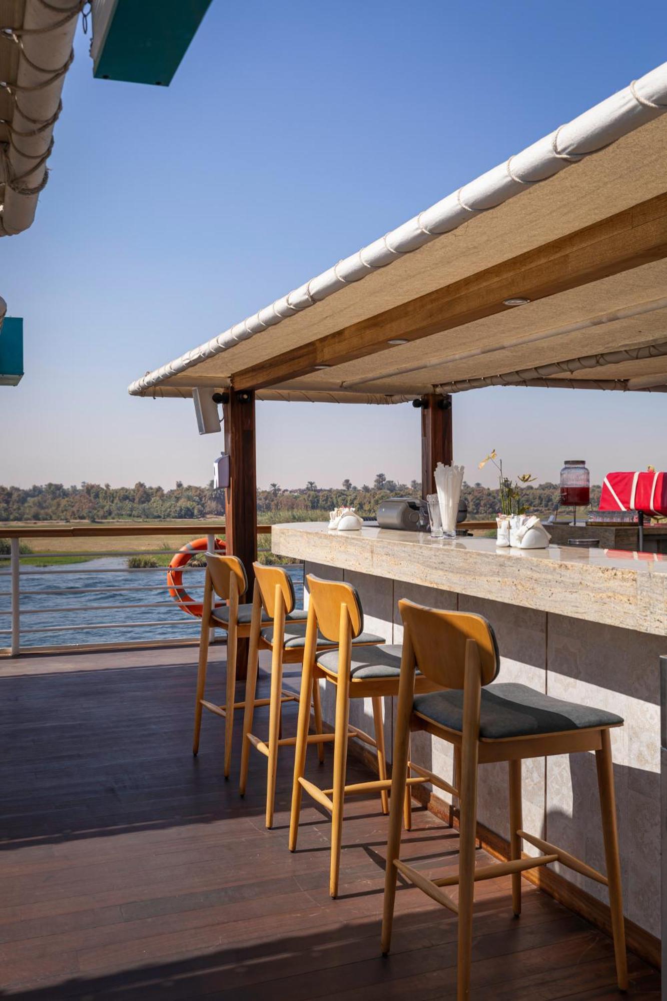 Tia Boutique Nile Cruise - Every Monday From Luxor For 04 & 07 Nights - Every Friday From Aswan For 03 & 07 Nights Buitenkant foto