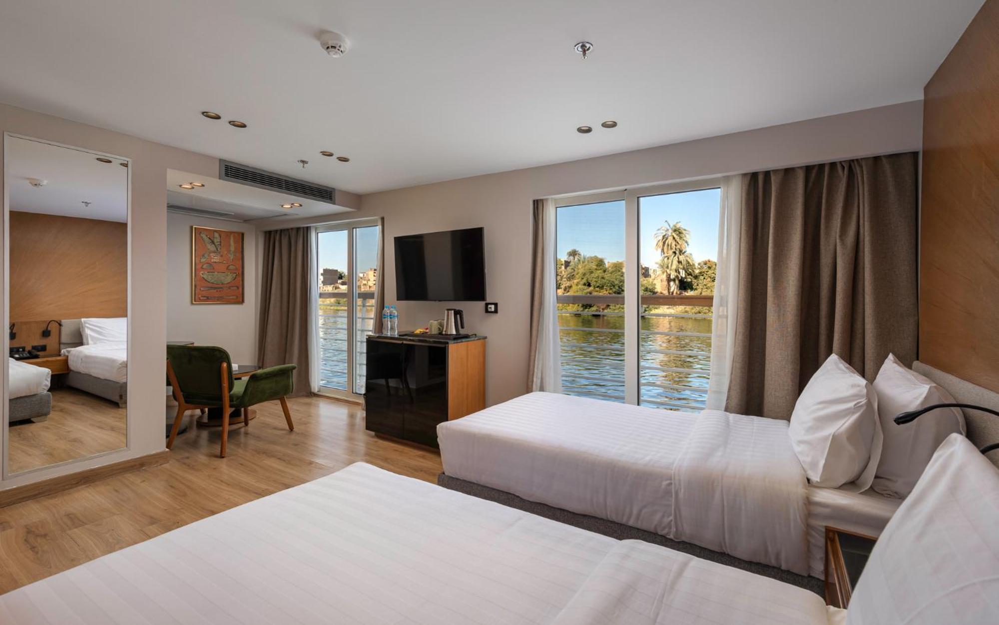 Tia Boutique Nile Cruise - Every Monday From Luxor For 04 & 07 Nights - Every Friday From Aswan For 03 & 07 Nights Buitenkant foto